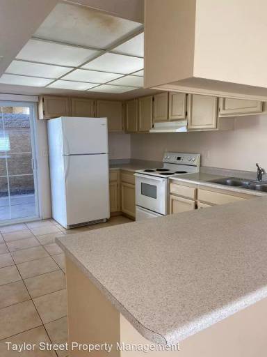 Main picture of 18218 N 41st St Apartments