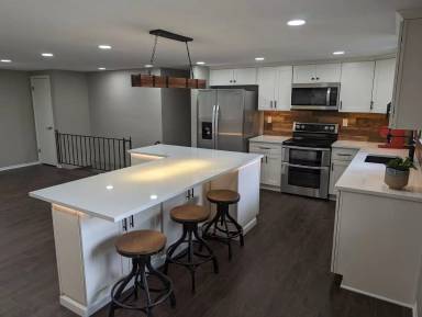 Main picture of 17 Farmcrest Dr