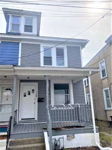 Main picture of 103 White Ave