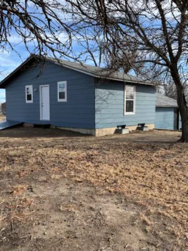 Main picture of 302 N Meade Center St