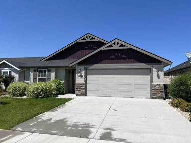 Main picture of 218 W Yosemite St