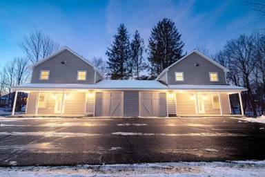 Main picture of 10 Cottage St