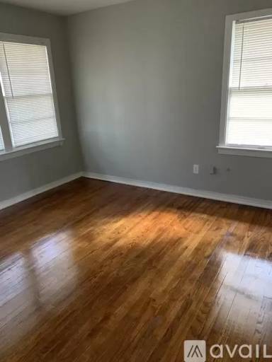 Main picture of 776 Middle Rd