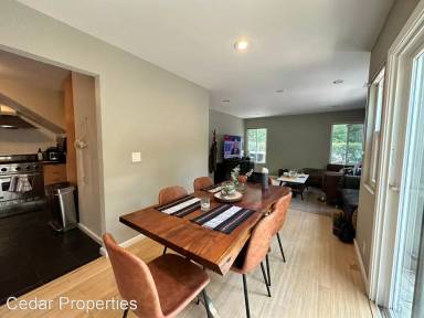 Main picture of 374 51st St