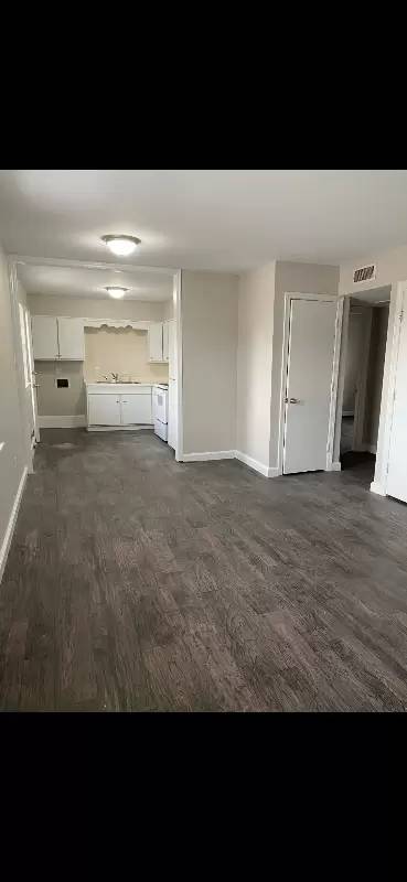 Main picture of 107 Smith St