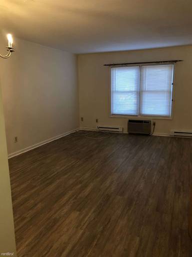 Main picture of 2506 Watt St