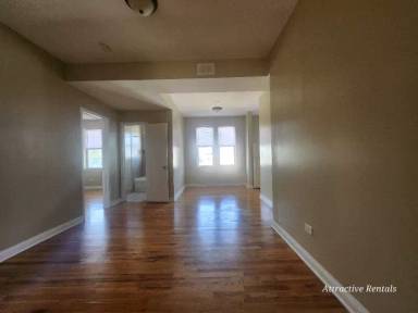 Main picture of 5635-37 W Avenue and 1546-52 N Parkside Apartments