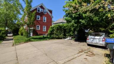 Main picture of 132 4th St