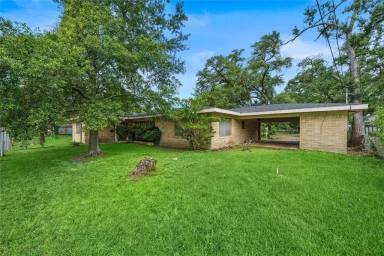 Main picture of 202 Avenue J
