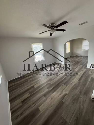 Main picture of 615 Walnut St