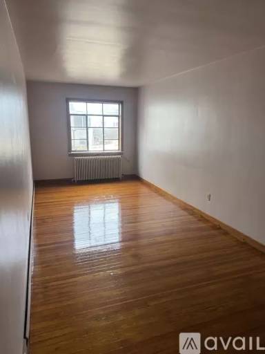 Main picture of 41 S Oak St