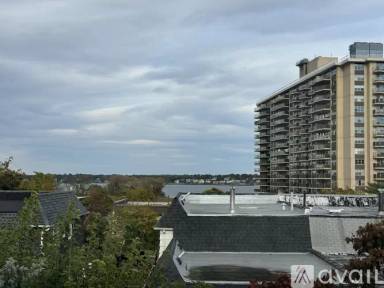 Main picture of 1633 Bell Blvd