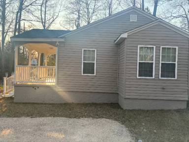 Main picture of 2602 Moton Cir