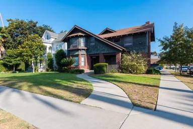 Main picture of 2227 W 24th St