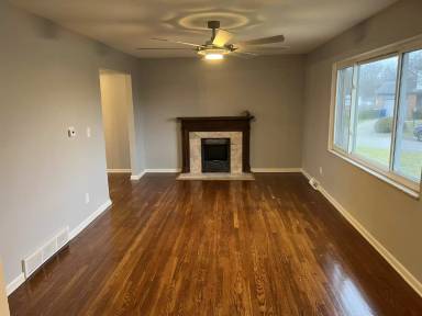 Main picture of 1315 Seymour Ave