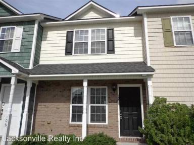 Main picture of 102 Ashwood Dr