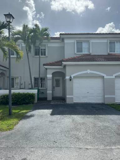 Main picture of 14274 SW 125th Ct