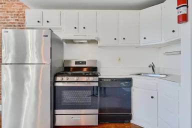 Main picture of 1317 Eutaw Pl