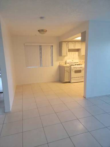 Main picture of Attn Leasing Office 18635 Rd