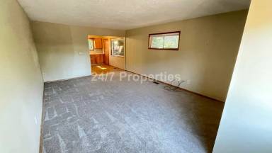 Main picture of 1130 SE Roberts Ave