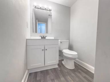 Main picture of 2324 Applebee Way