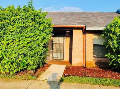 Main picture of 2531 King Oak Cir