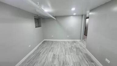 Main picture of 5454 W Berteau Ave