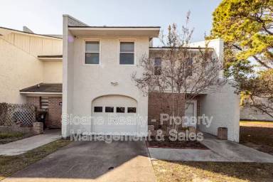 Main picture of 40 Meander Row