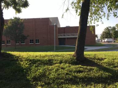 Main picture of 611 Spring Hill Rd