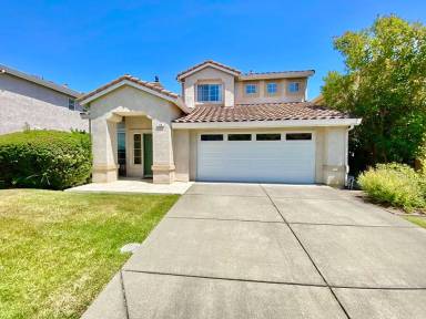 Main picture of 10 Peninsula Ct