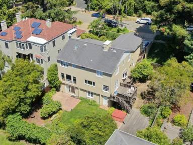 Main picture of 25 Selborne Dr