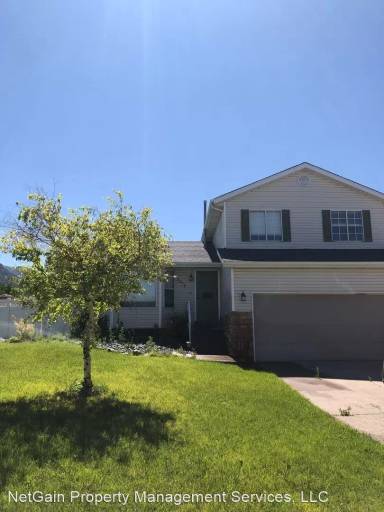 Main picture of 2074 N Chandler Dr