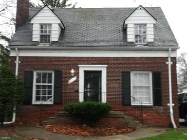 Main picture of 18213 Strathmoor St