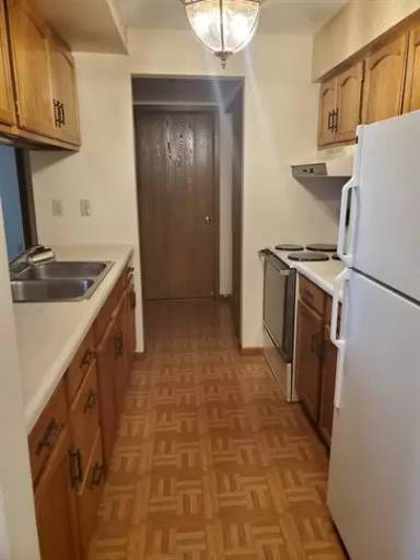 Main picture of 817 Cheshire Ct