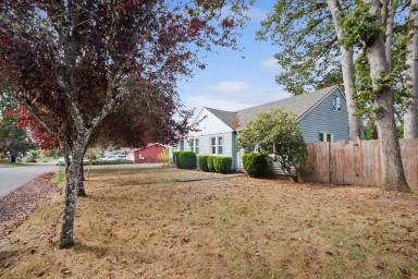 Main picture of 1420 Douglas St
