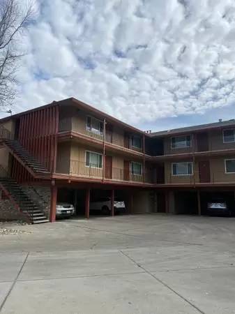 Main picture of 1596 Ebener St