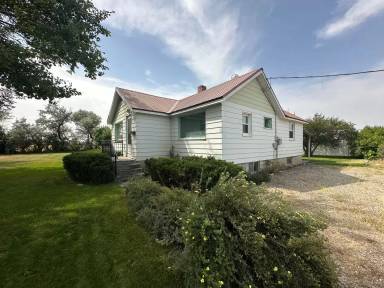 Main picture of 5084 W Highway 33