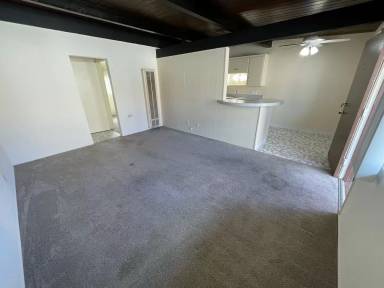 Main picture of 4922 Santa Cruz Ave