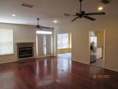 Main picture of 912 Bay Grove Rd