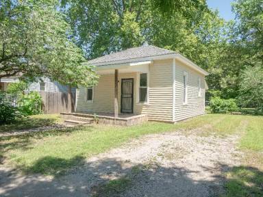 Main picture of 346 N Vine St