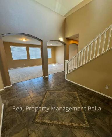 Main picture of 1867 Montara Way