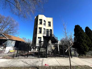 Main picture of 9613 S Avenue N