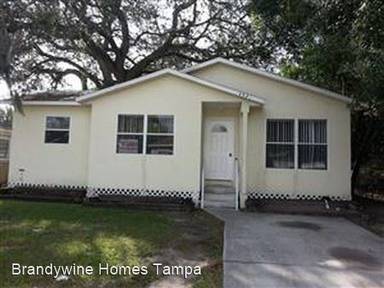Main picture of 4021 E Louisiana Ave