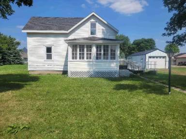 Main picture of 100 4th St SE