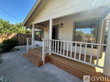 Main picture of 18029 Poplar Ave