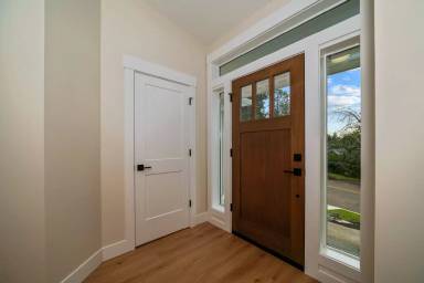 Main picture of 6755 Devon Ave SE