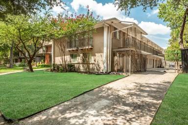 Main picture of 4931 Junius St