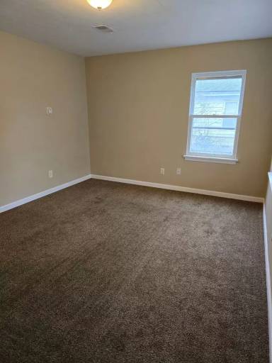 Main picture of 3915 White St