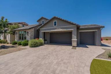 Main picture of 11656 W Luxton Ln