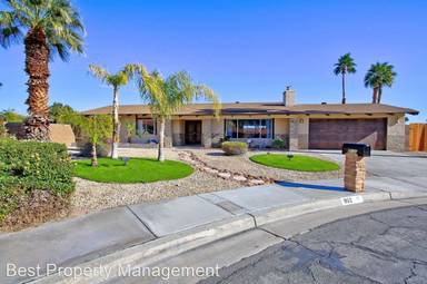 Main picture of 952 N Camino Condor